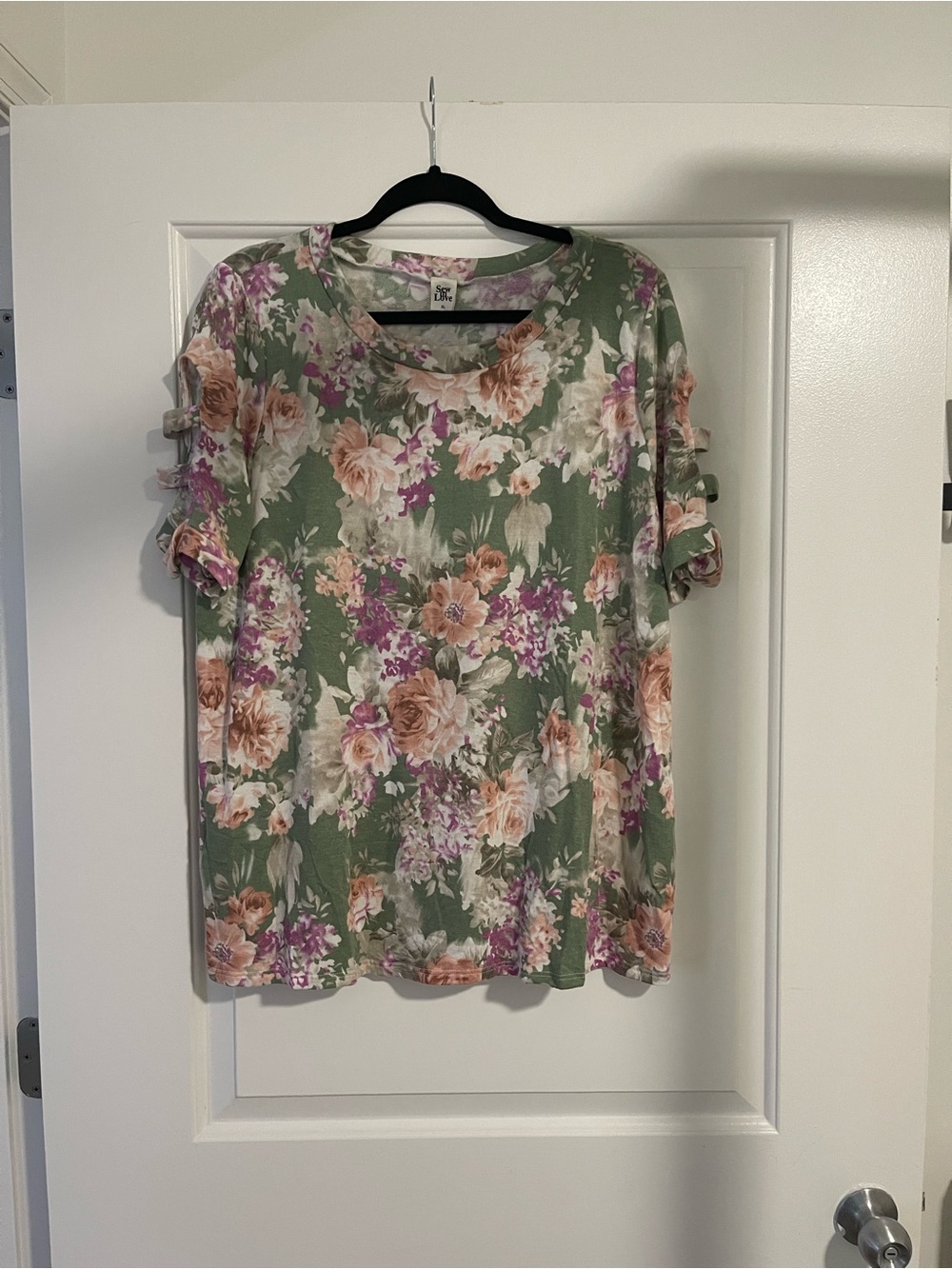 Sew in Love Floral Short Sleeve Tee - Size XL